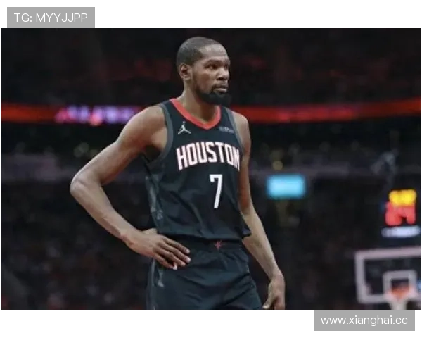 马瑟林持球突破展现强硬风采上篮得分令对手瞬间失去防守节奏